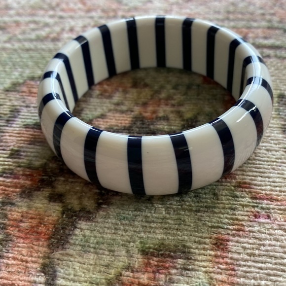J.CREW bracelet - Picture 2 of 3